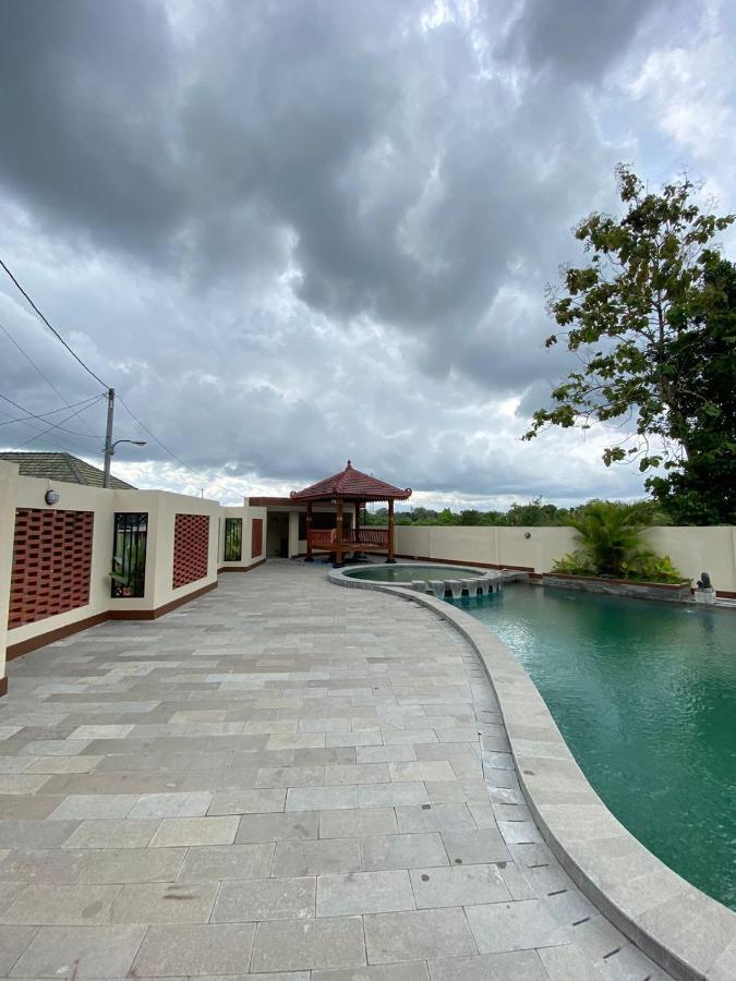 Guest House / Homestay Bukit Mutiara Residence Ngingas Buitenkant foto